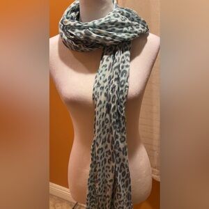Women’s Leopard Print Scarf Accessory